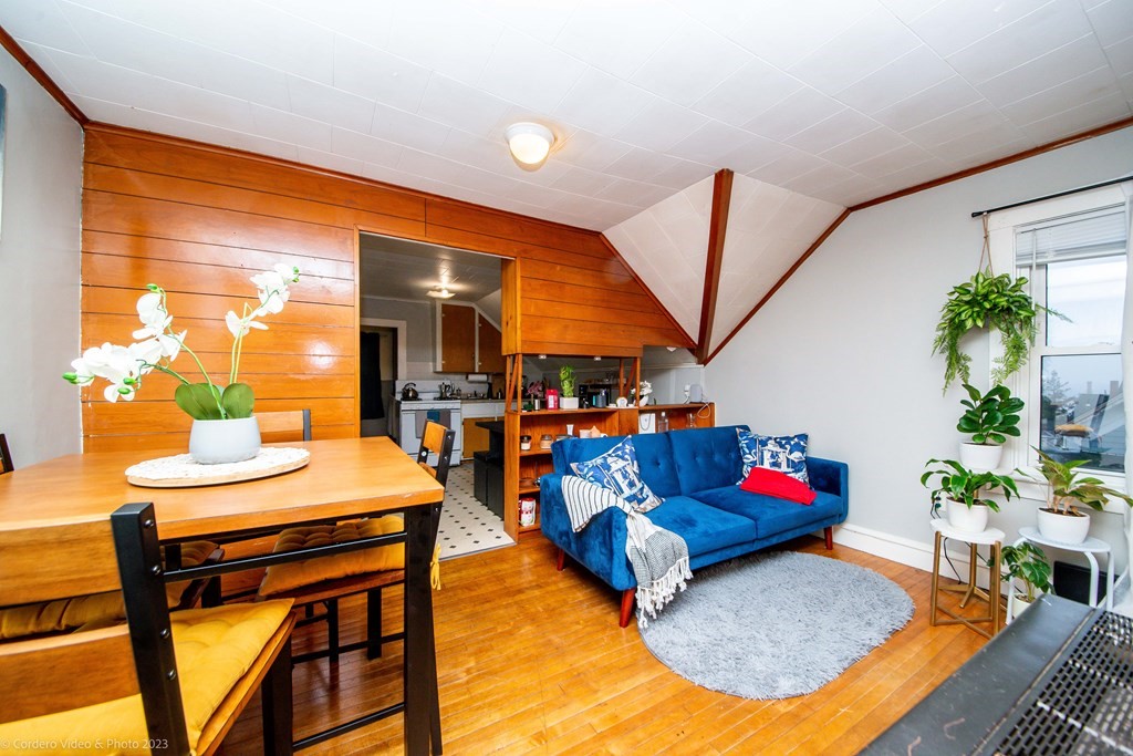 189 Ridge Street Fall River, MA 02721 - Photo 17 of 40