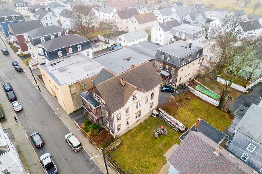 189 Ridge Street Fall River, MA 02721 - Photo 4 of 40