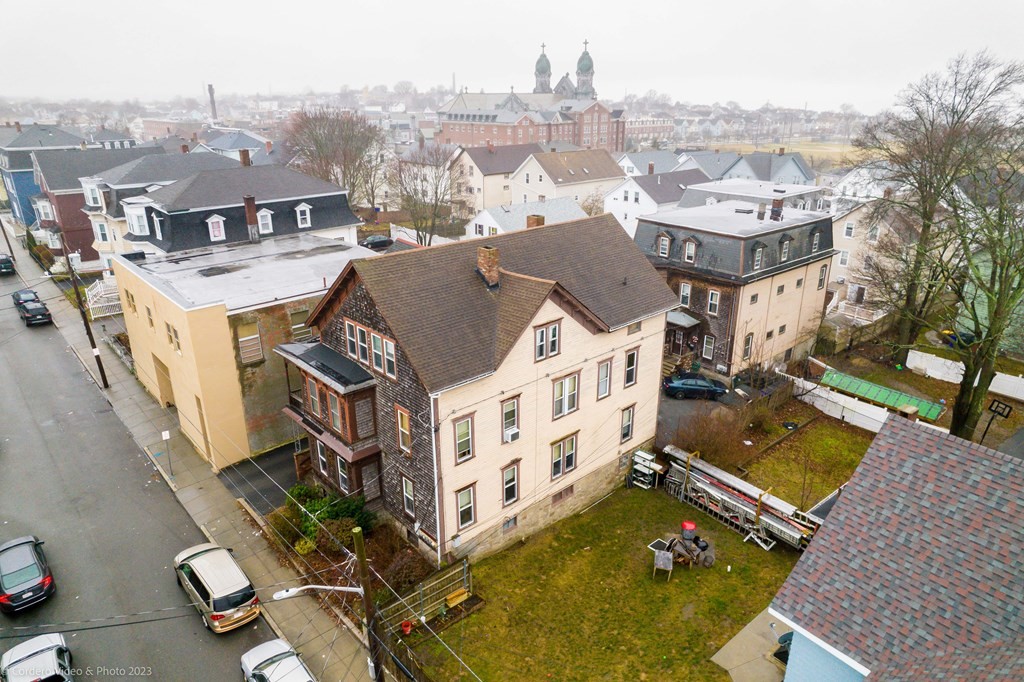 189 Ridge Street Fall River, MA 02721 - Photo 5 of 40