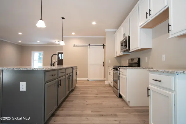 $354,900 | 10 Killington Lane, Johnstown, NY 12095