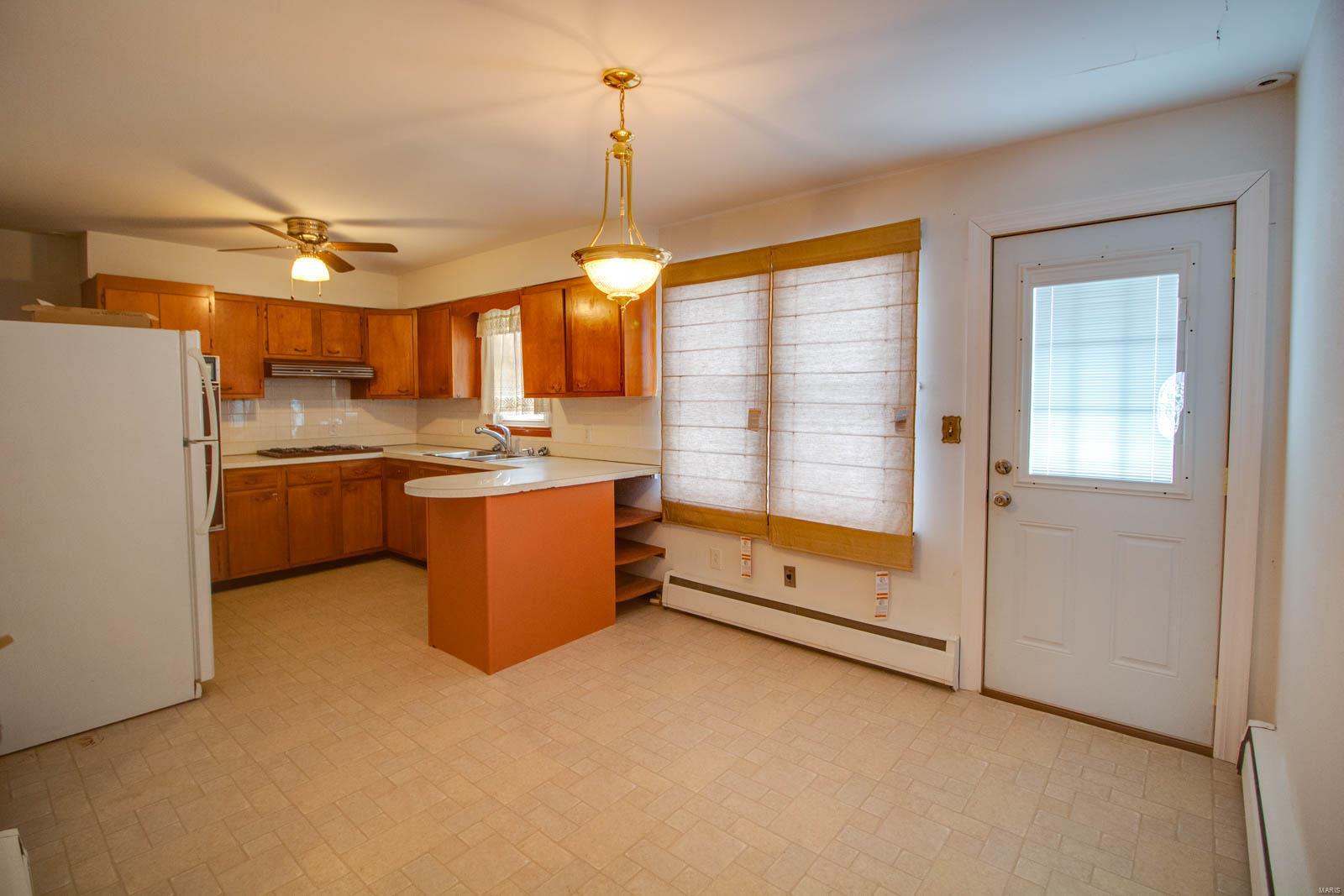 3530 Omega Street Alton, IL 62002 - Photo 8 of 29 Gallery Image 8