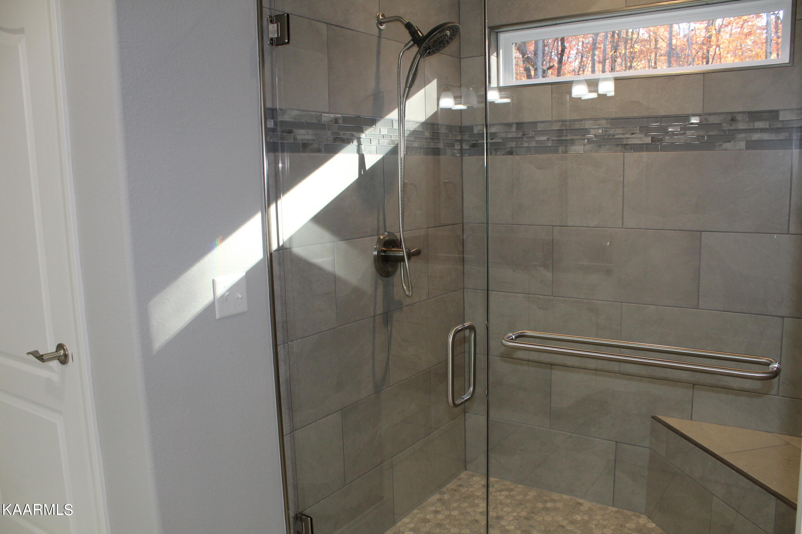 1500 East Overlook Road Monterey, TN 38574 - Photo 18 of 22 Master shower 2