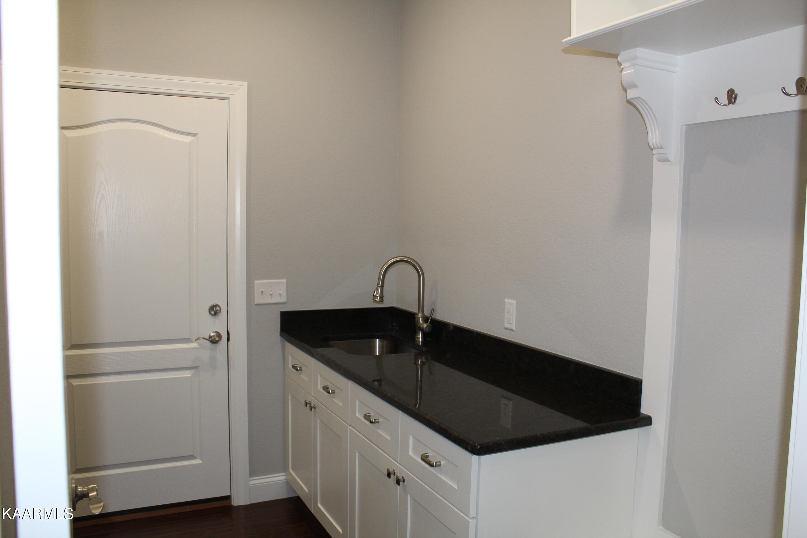 1500 East Overlook Road Monterey, TN 38574 - Photo 20 of 22 Laundry