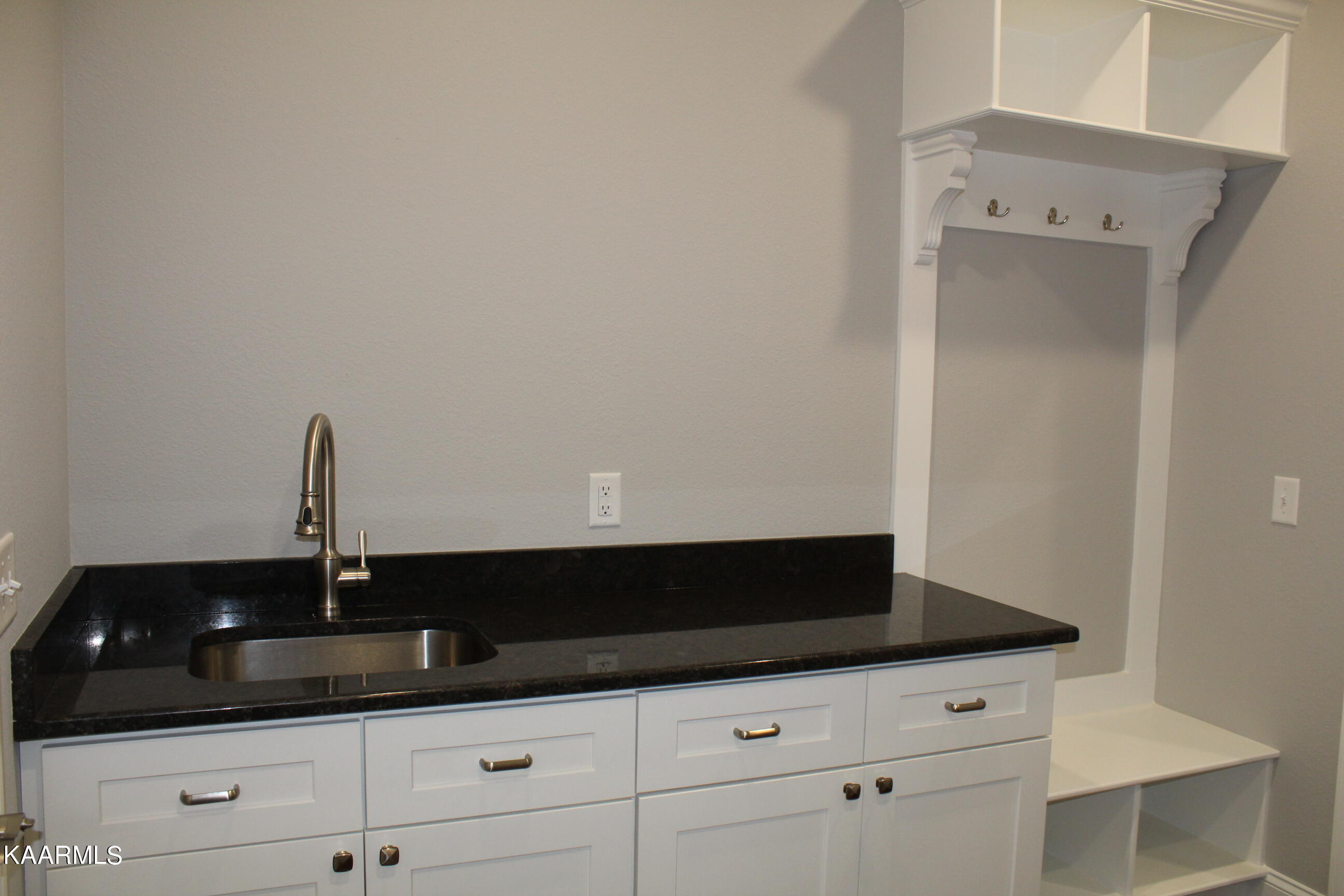 1500 East Overlook Road Monterey, TN 38574 - Photo 21 of 22 Laundry 2