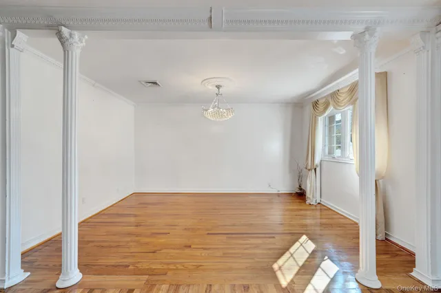 $2,300,000 | 73-55 194th Street | Fresh Meadows