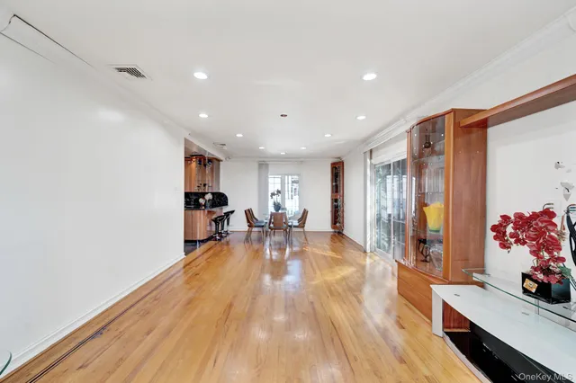 $2,300,000 | 73-55 194th Street | Fresh Meadows