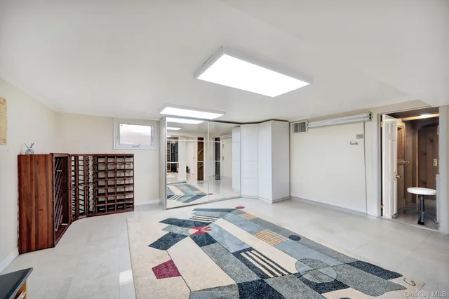 $2,300,000 | 73-55 194th Street | Fresh Meadows