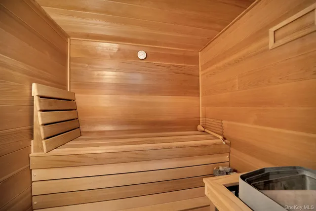 $2,300,000 | 73-55 194th Street | Fresh Meadows