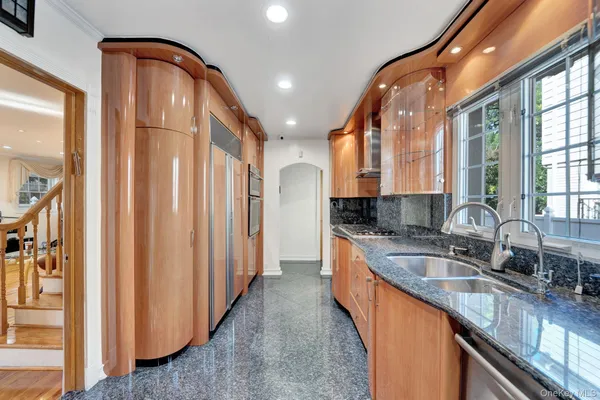 $2,199,000 | 73-55 194th Street | Fresh Meadows
