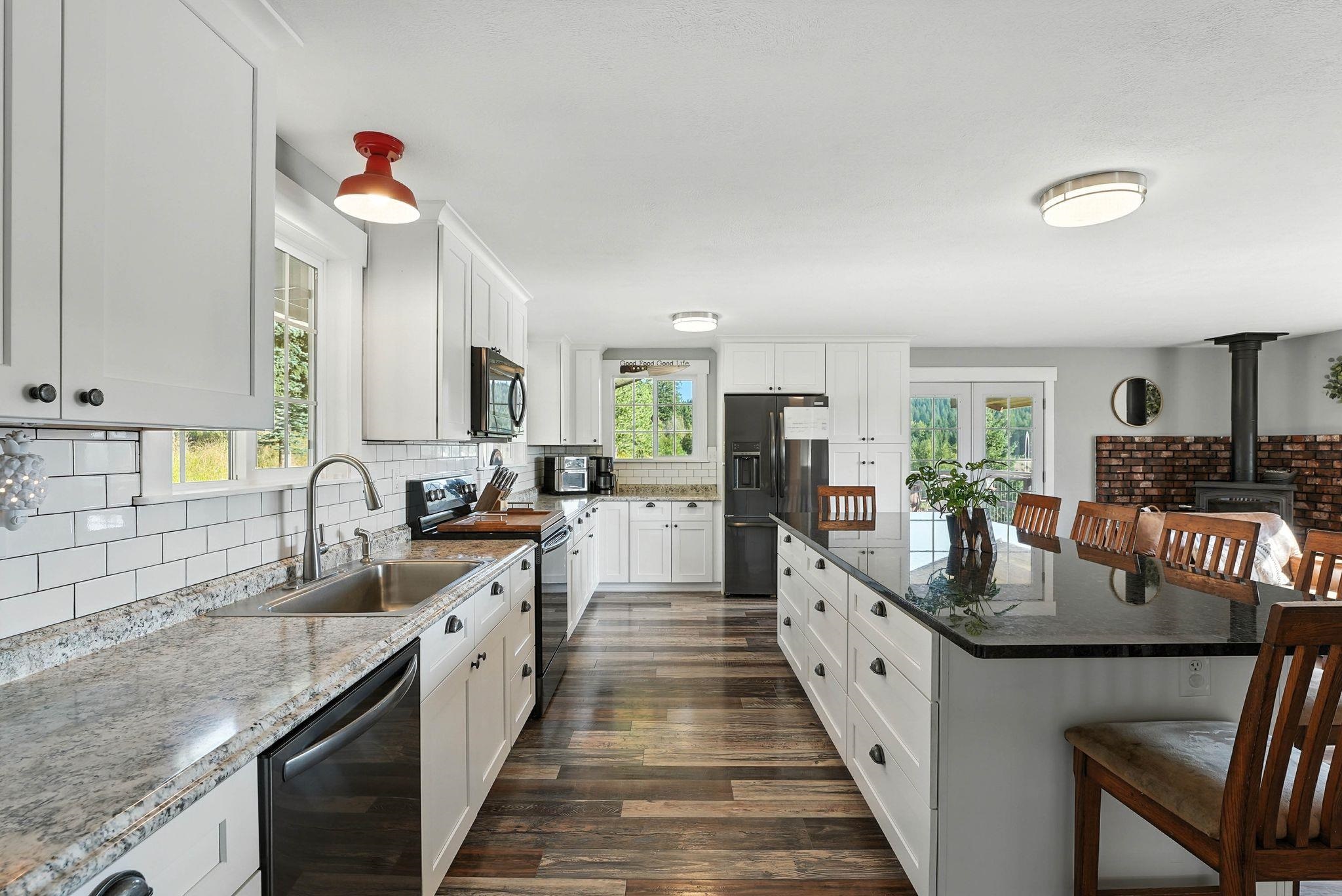 1721 Kirkpatrick Road Elk, WA 99009 - Photo 11 of 46