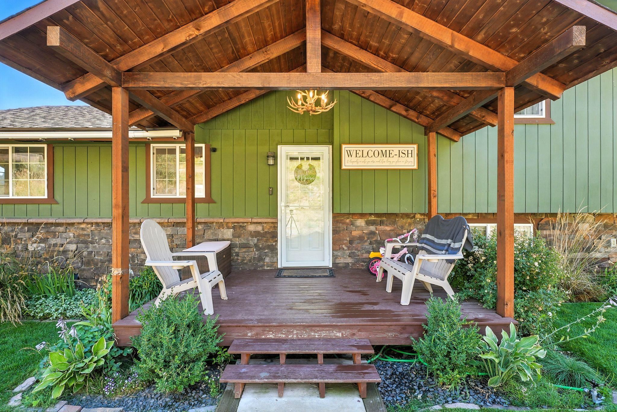 1721 Kirkpatrick Road Elk, WA 99009 - Photo 3 of 46