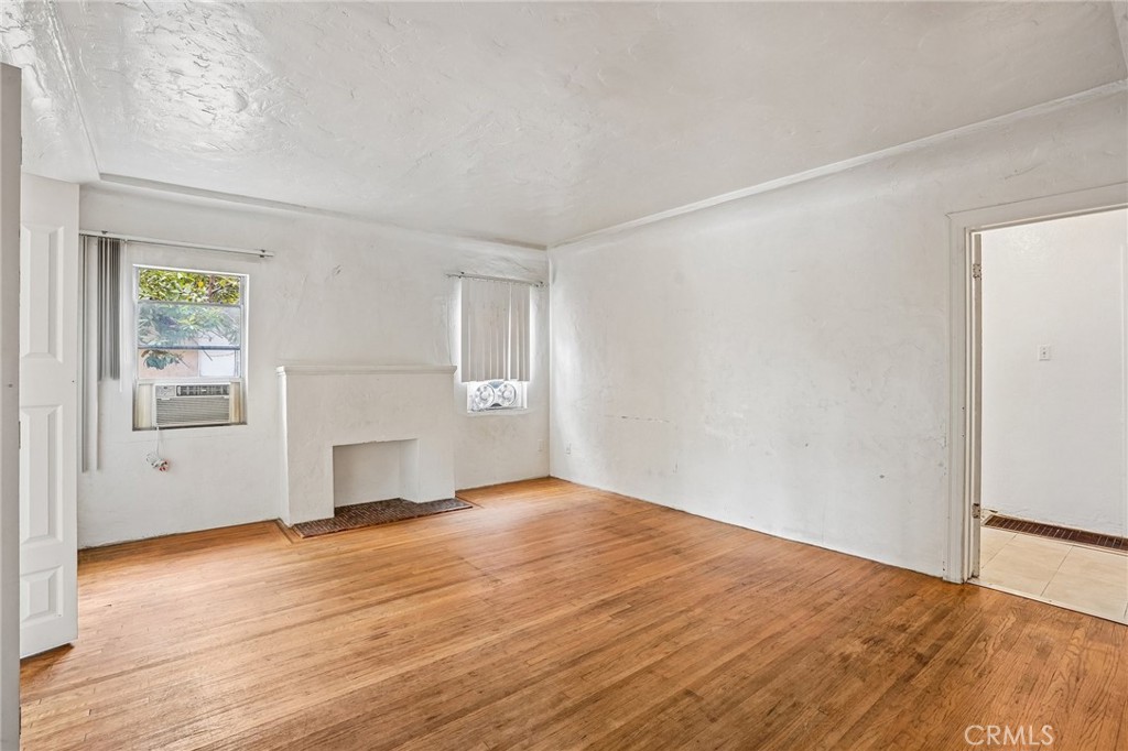1359 South Downey Road Los Angeles, CA 90023 - Photo 14 of 54