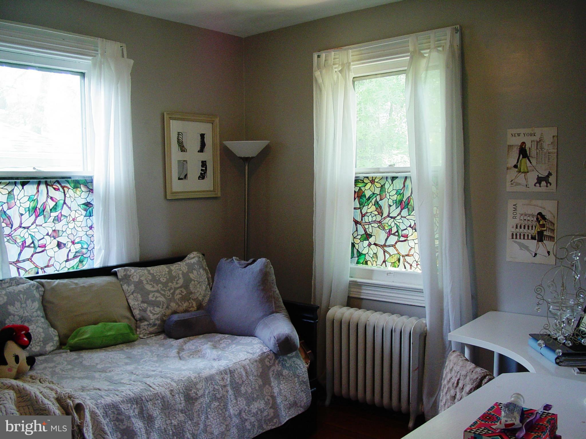 1508 Russell Road Alexandria, VA 22301 - Photo 11 of 17 Bedroom 3