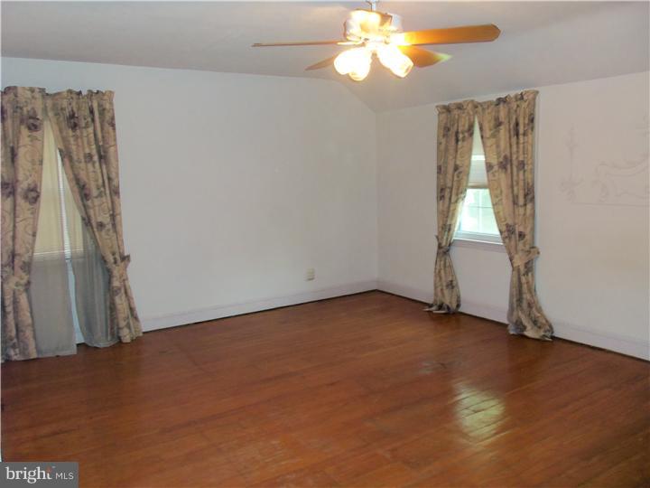5200 Reservation Road Drexel Hill, PA 19026 - Photo 14 of 25 Bedroom - Main
