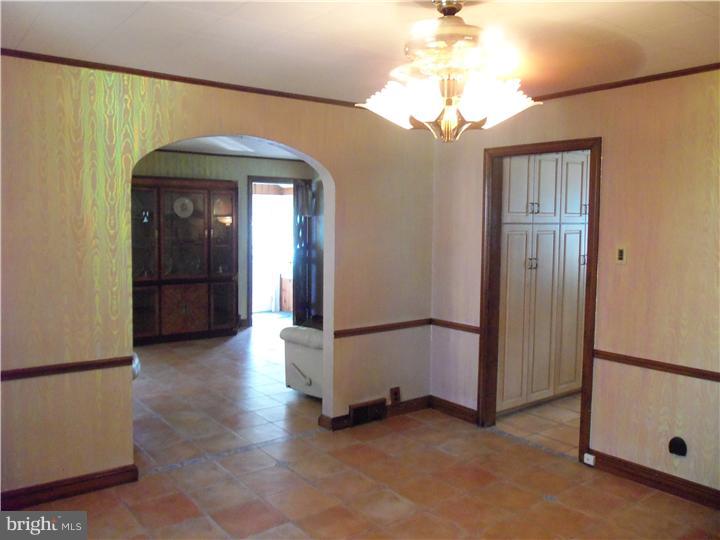 5200 Reservation Road Drexel Hill, PA 19026 - Photo 7 of 25 Dining Room