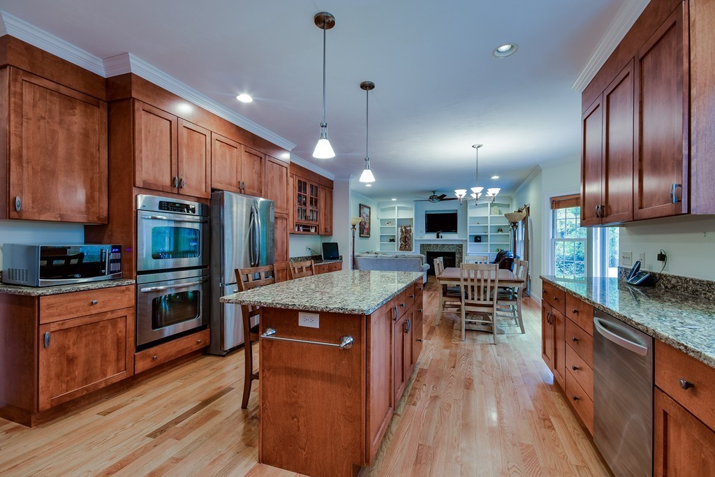6 Rice Street Hopkinton, MA 01748 - Photo 5 of 29