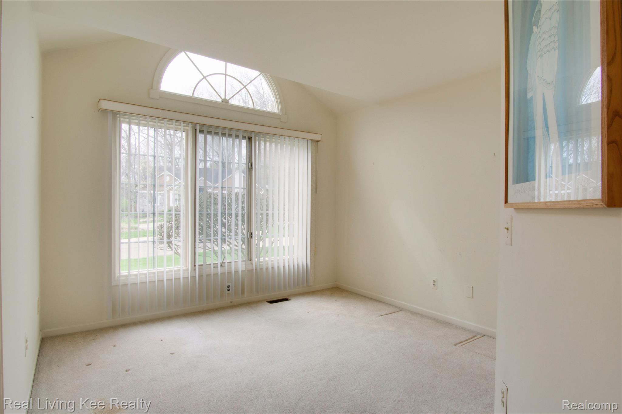 3412 Fairgrove Terrace, Unit 33 Rochester, MI 48309 - Photo 3 of 27 Den.jpg