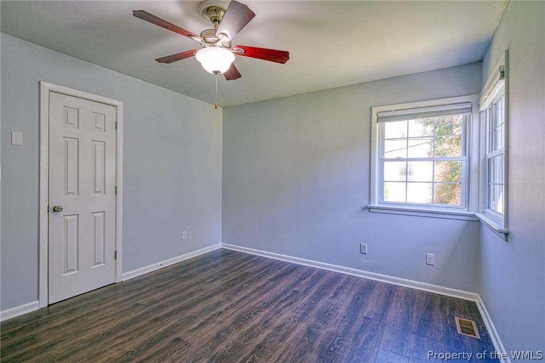 810 Showalter Road Yorktown, VA 23692 - Photo 17 of 26 Gallery Image 17