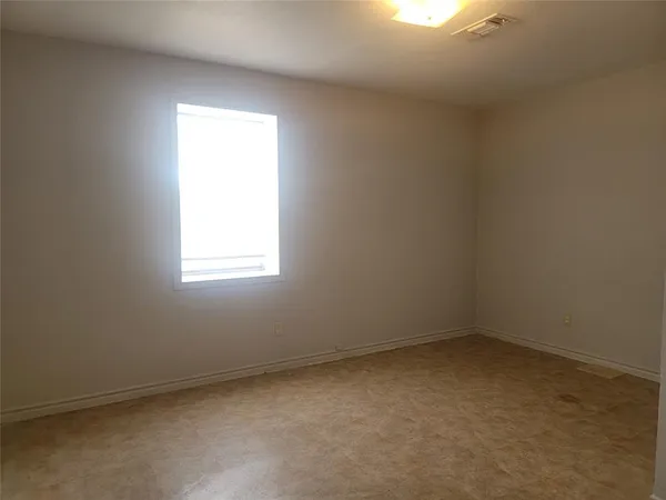 $750 | 402 Stephens Street, Unit 2, Clyde, TX 79510
