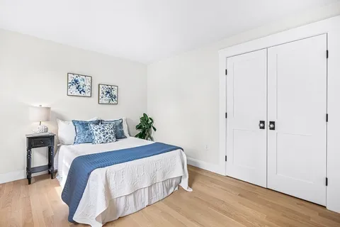 $1,899,000 | 9 Brookside Place, Winchester, MA 01890