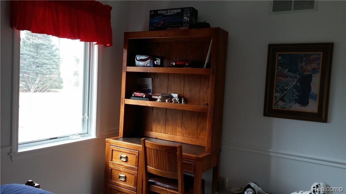 40700 Robbe Road Belleville, MI 48111 - Photo 24 of 38 Bdrm 3.jpg