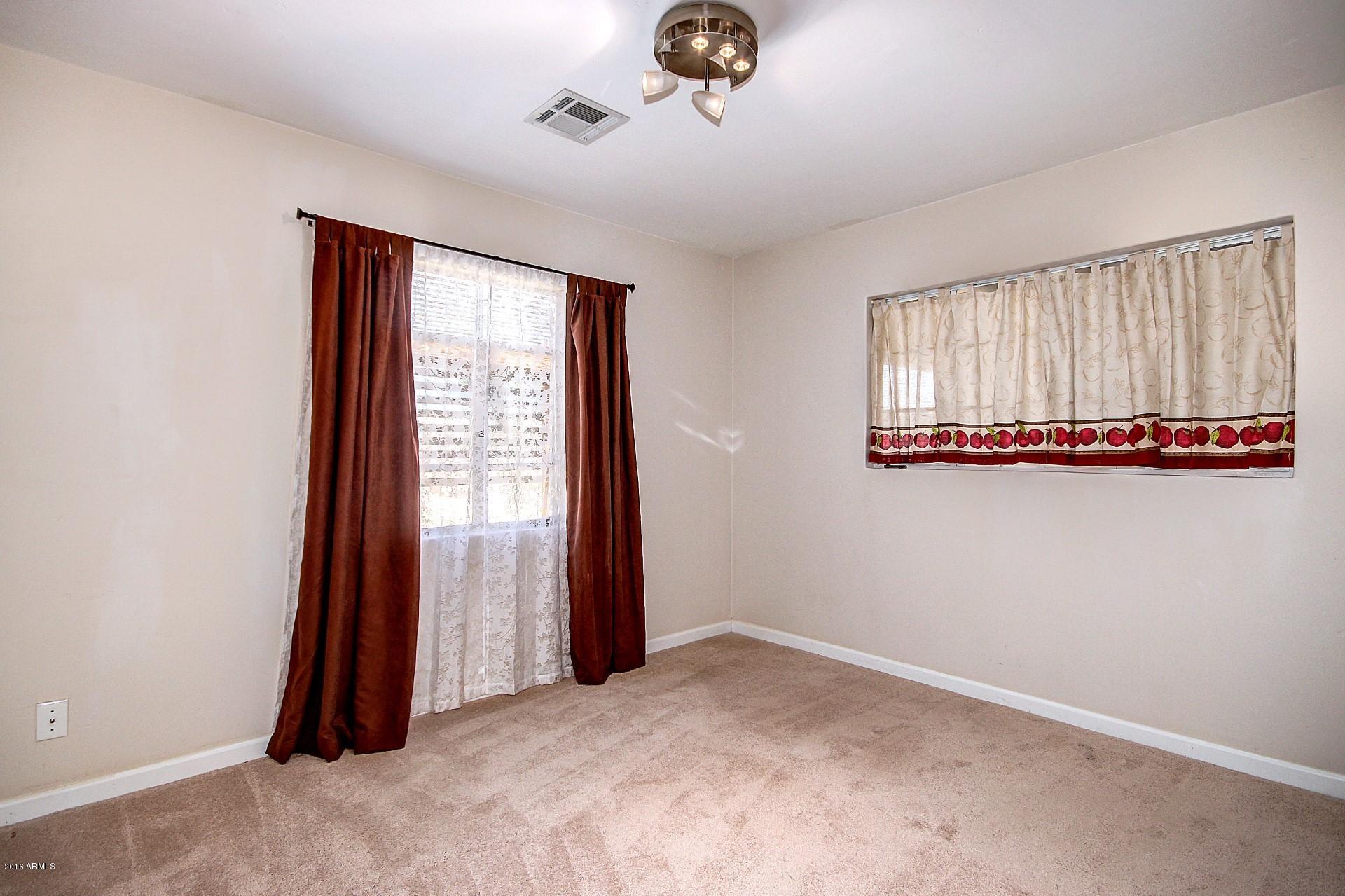 2906 East Cheery Lynn Road Phoenix, AZ 85016 - Photo 15 of 27 015_Bedroom Three