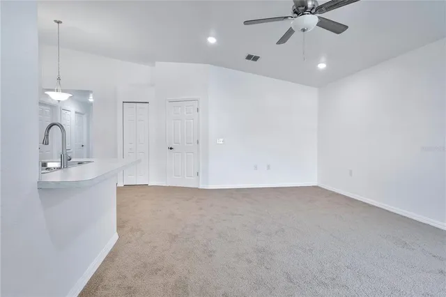 $250,000 | 833 3rd Avenue, Dundee, FL 33838