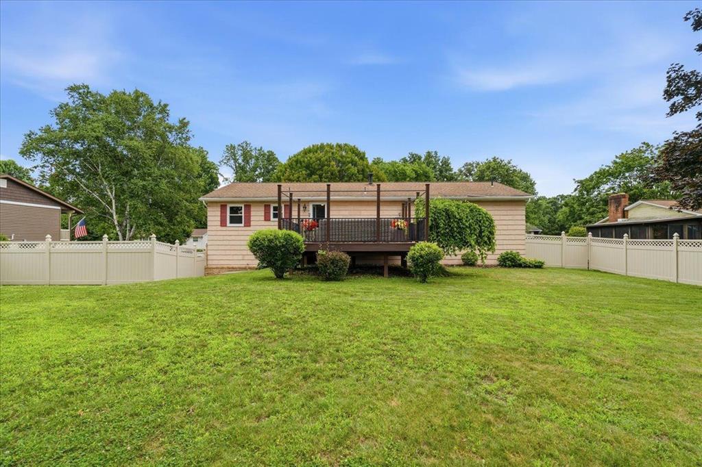141 Heather Drive Butler, PA 16001 - Photo 4 of 35
