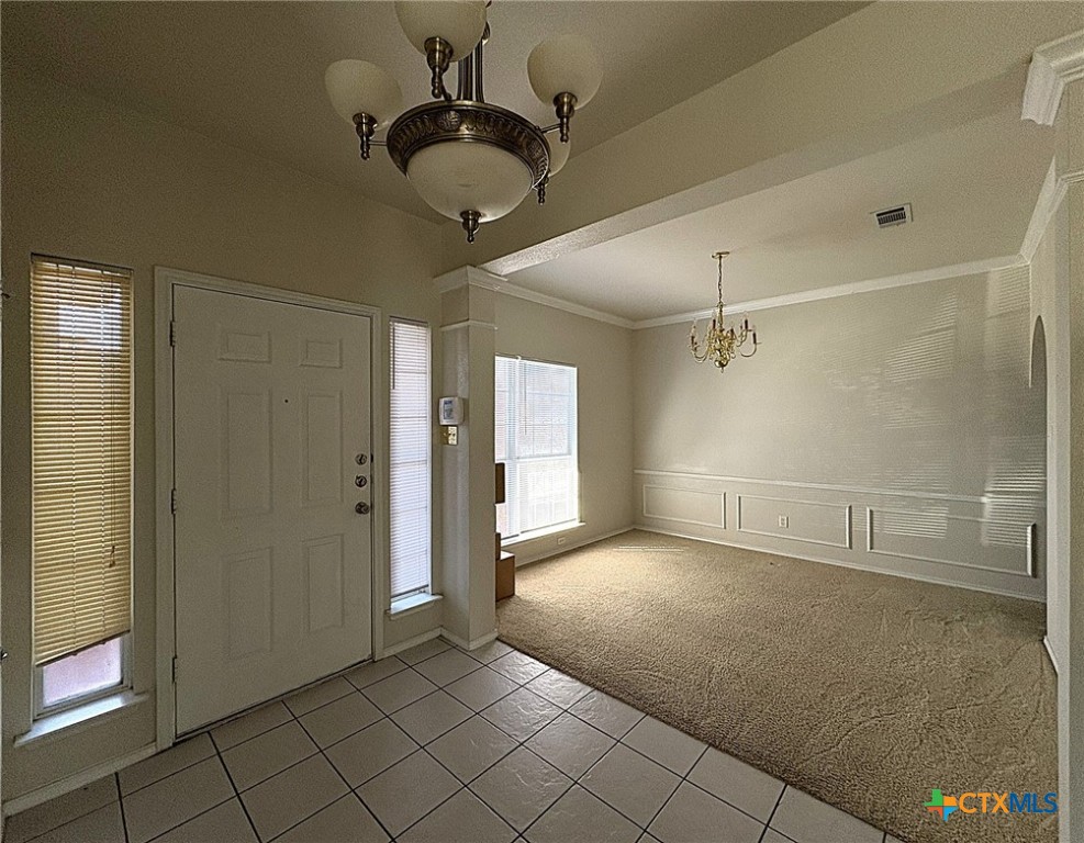 2313 Modoc Drive Harker Heights, TX 76548 - Photo 14 of 34 a view of an empty room and a window