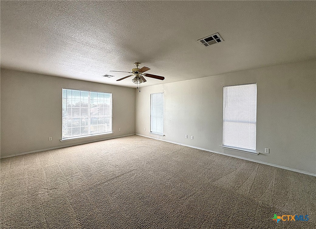 2313 Modoc Drive Harker Heights, TX 76548 - Photo 28 of 34 a view of an empty room with a window