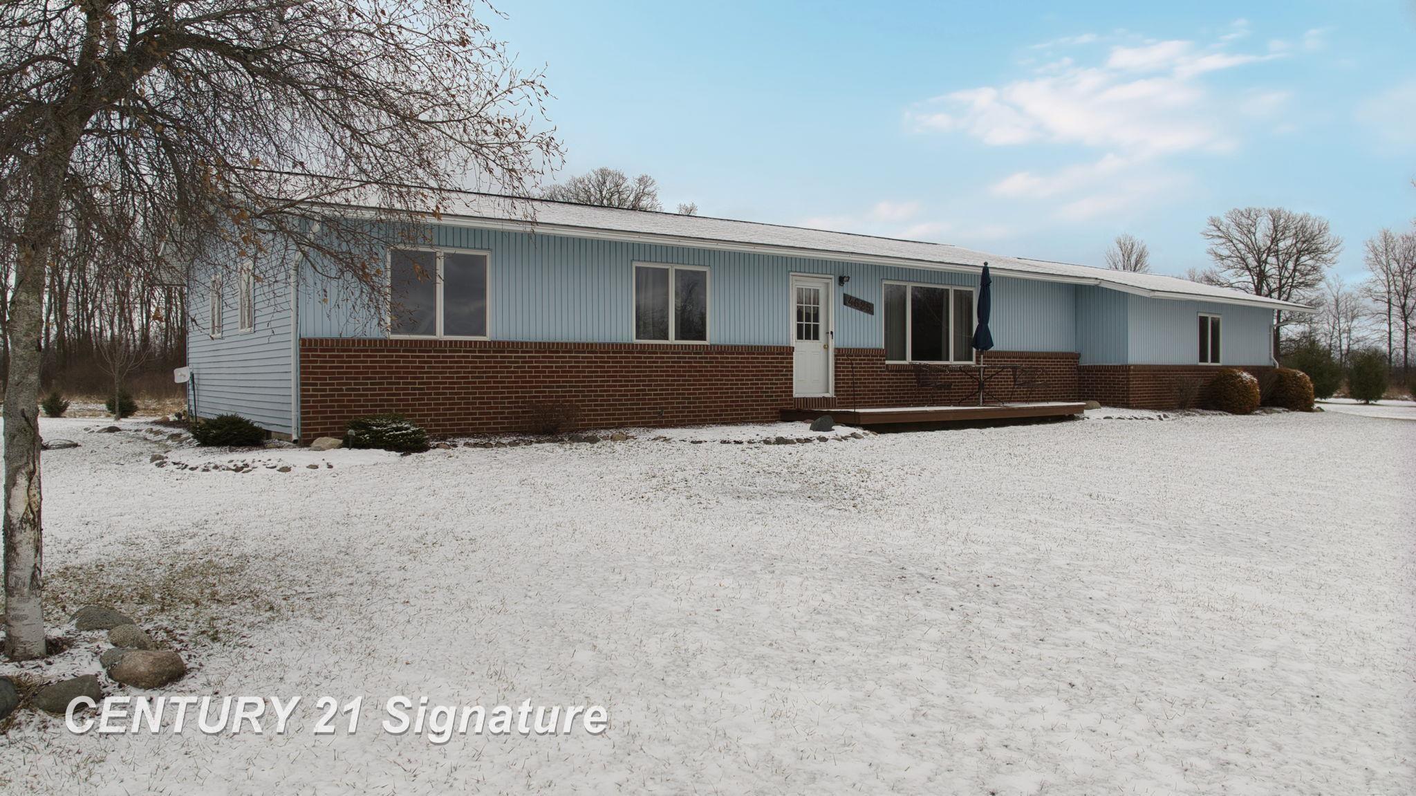 4625 East Hibbard Road Corunna, MI 48817 - Photo 3 of 47