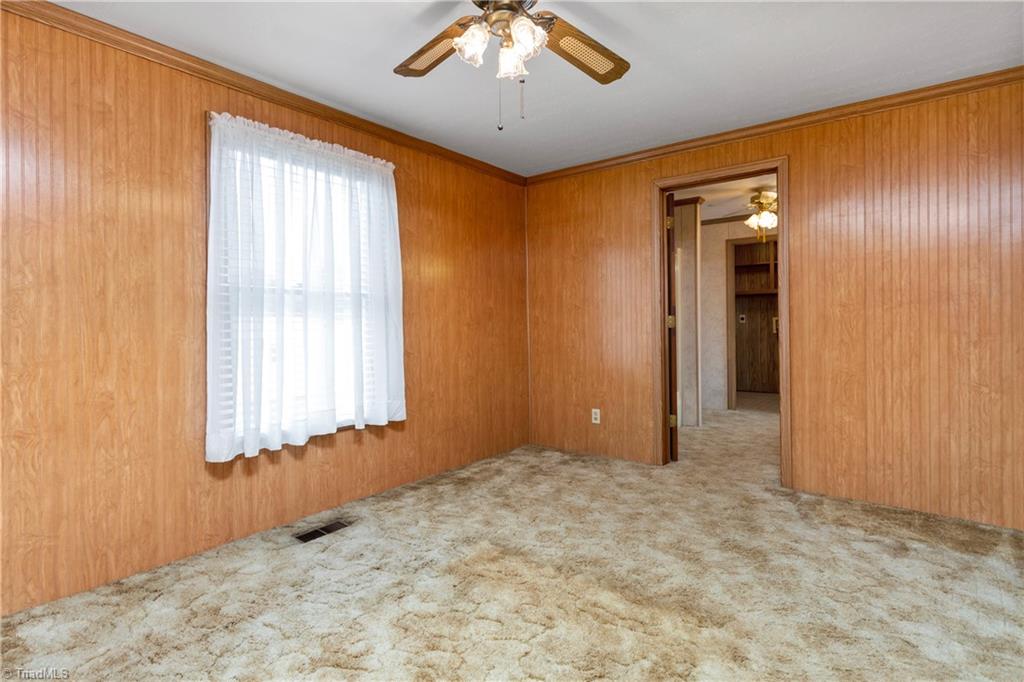 4027 Ridge Road Lexington, NC 27295 - Photo 17 of 30 Gallery Image 17
