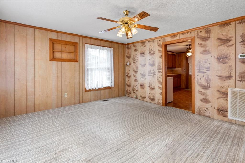 4027 Ridge Road Lexington, NC 27295 - Photo 6 of 30 Gallery Image 6