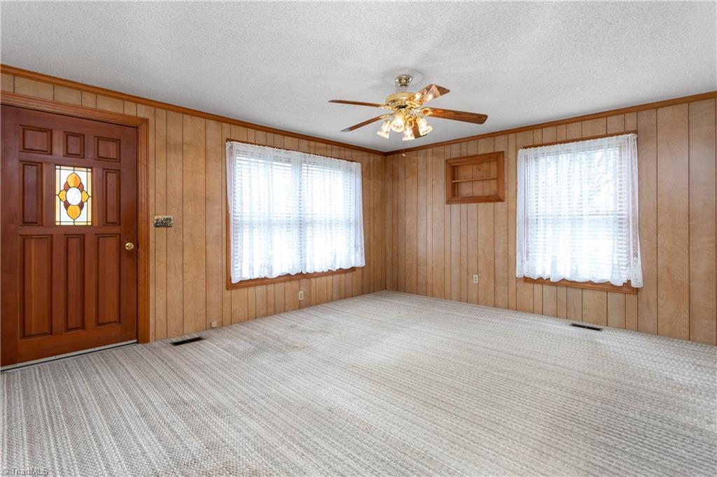 4027 Ridge Road Lexington, NC 27295 - Photo 7 of 30 Gallery Image 7