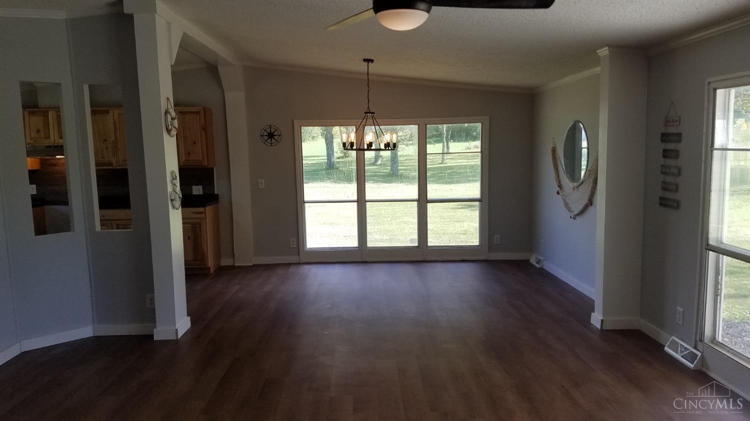 10591 Chestnut Road Hillsboro, OH 45133 - Photo 6 of 37 Gallery Image 6