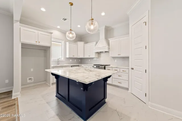 $345,500 | 707 Iberia Street, Youngsville, LA 70592