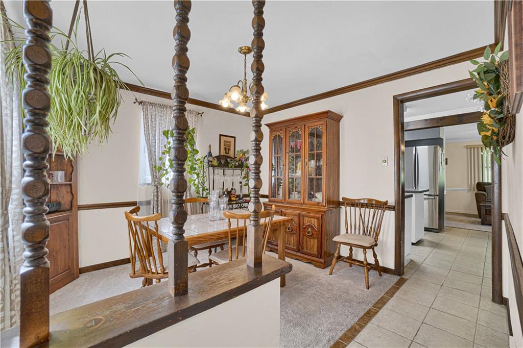 349 Rockhill Road Pittsburgh, PA 15243 - Photo 7 of 25 a living room with furniture