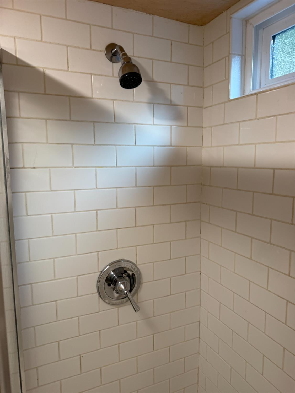 392 Boards Crossing Road Arnold, CA 95223 - Photo 11 of 31 a bathroom with a shower