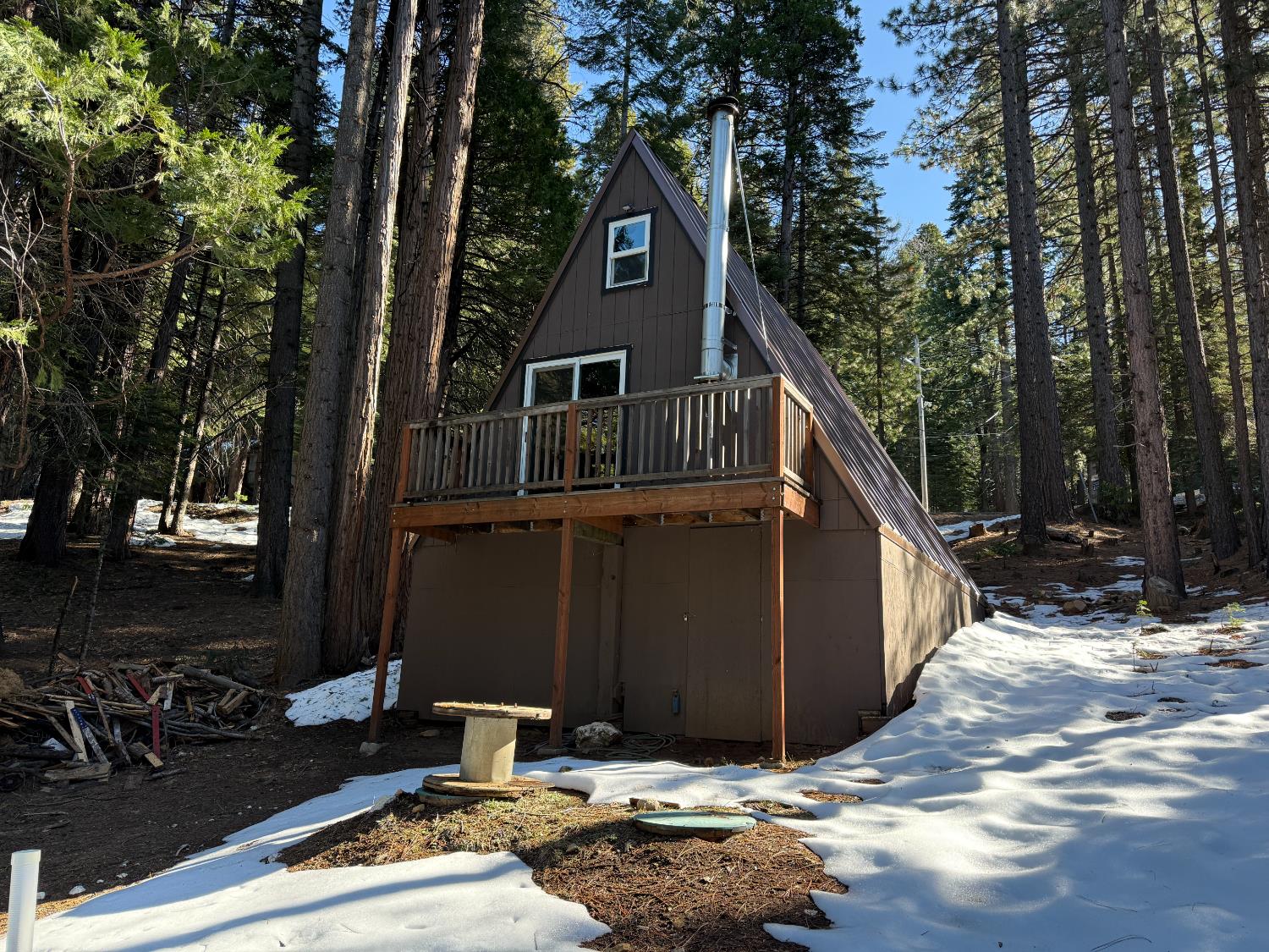 392 Boards Crossing Road Arnold, CA 95223 - Photo 5 of 31 a house view with a outdoor space