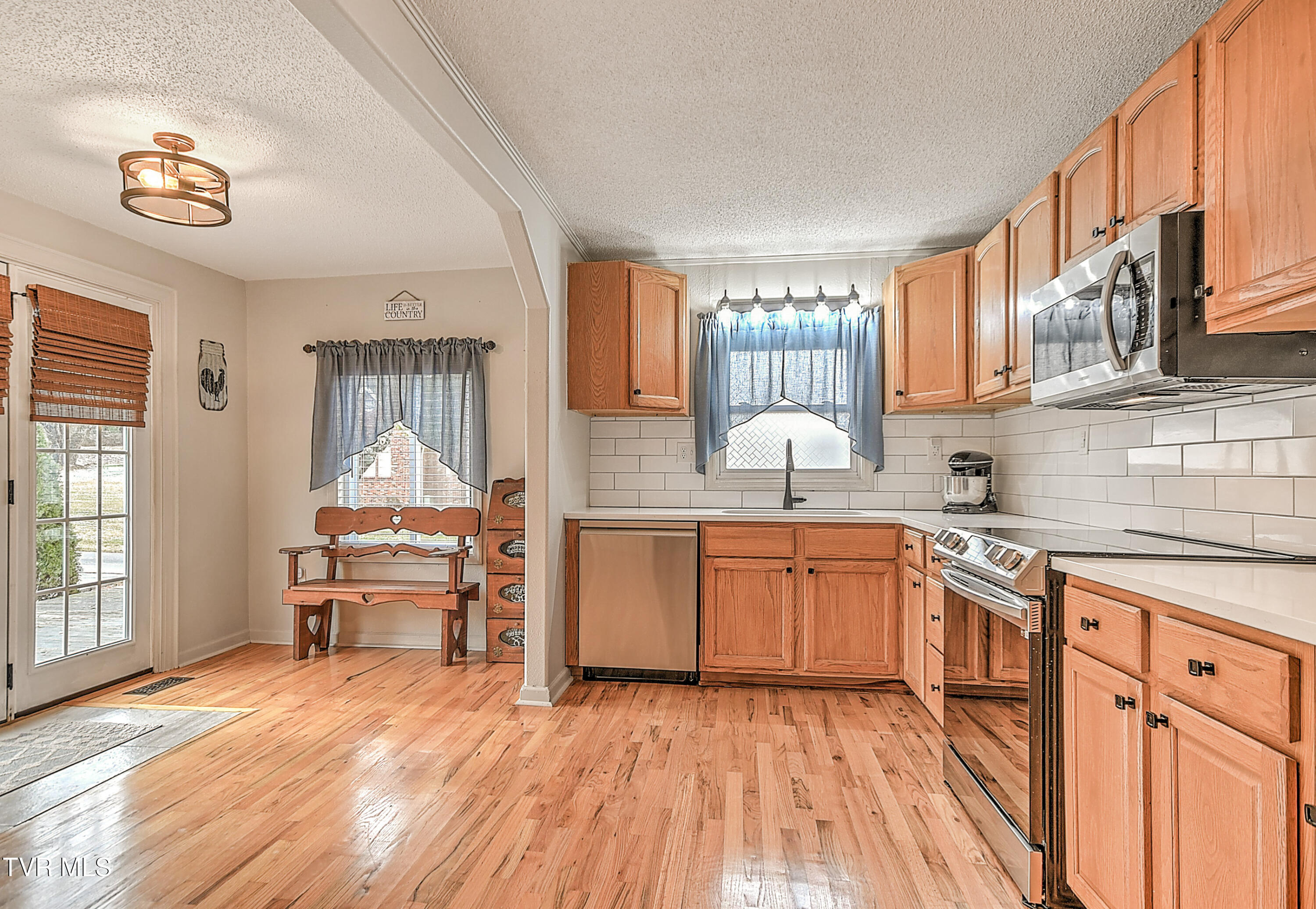 100 Grubb Lane Bristol, TN 37620 - Photo 3 of 63 100 Grubbs MW-14