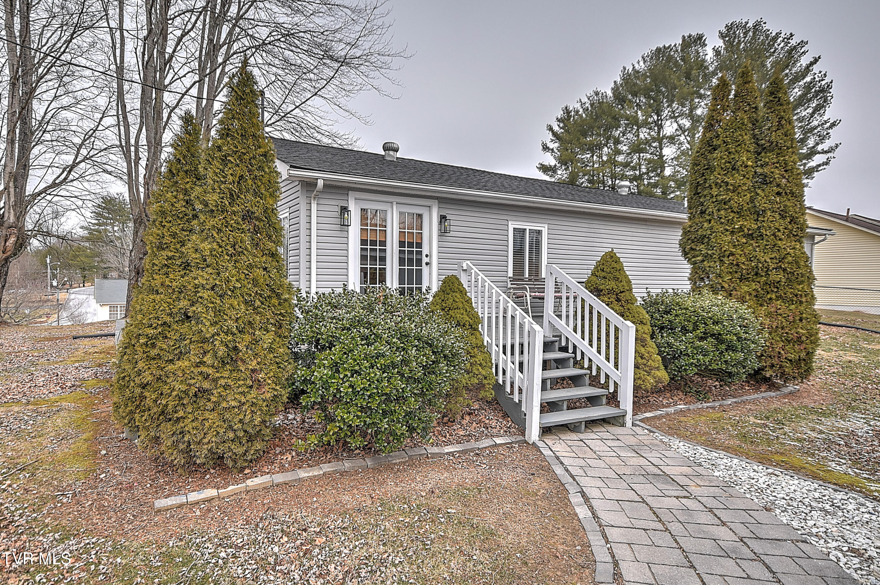 100 Grubb Lane Bristol, TN 37620 - Photo 36 of 63 100 Grubbs MW-43