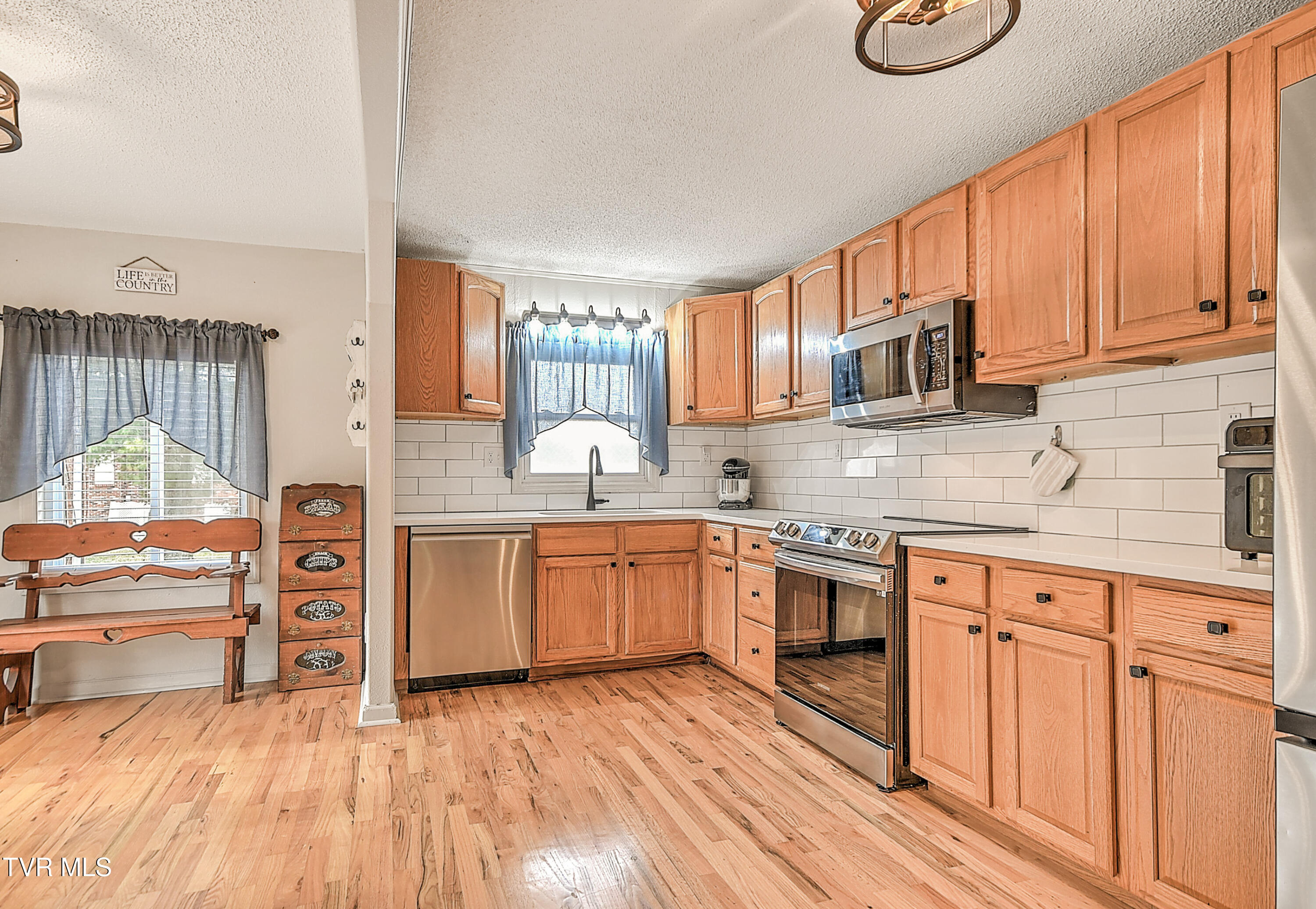 100 Grubb Lane Bristol, TN 37620 - Photo 4 of 63 100 Grubbs MW-12