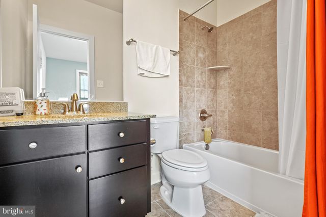 $5,000 | 3500 11th Street South, Arlington, VA 22204