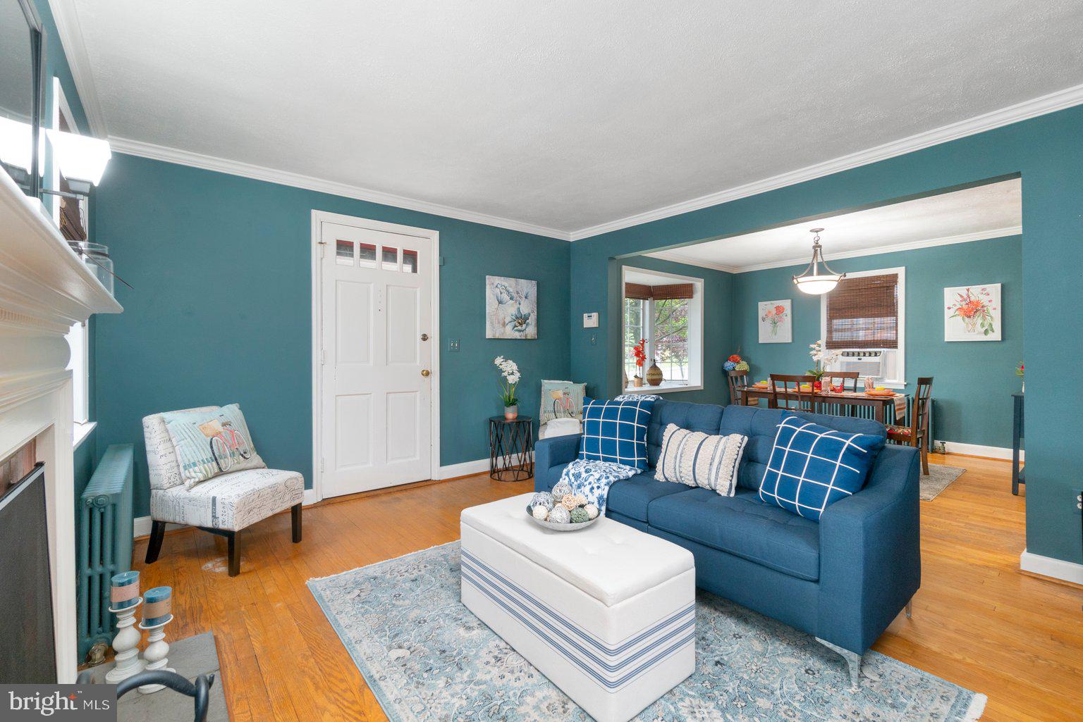 729 Manchester Road Baltimore, MD 21229 - Photo 5 of 41