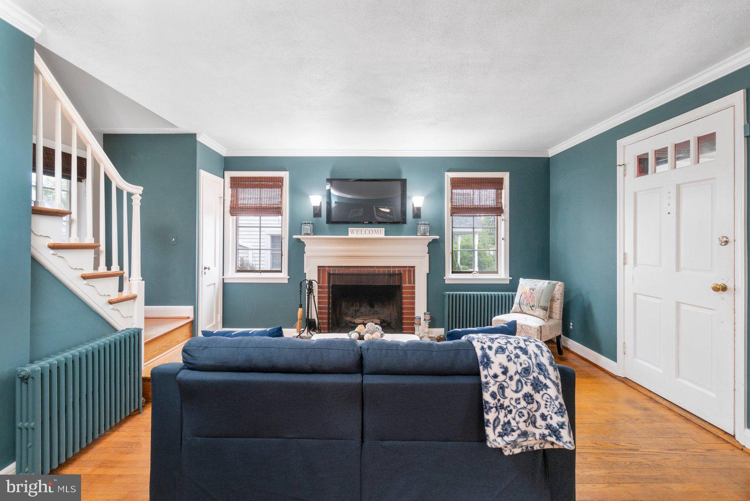 729 Manchester Road Baltimore, MD 21229 - Photo 7 of 41