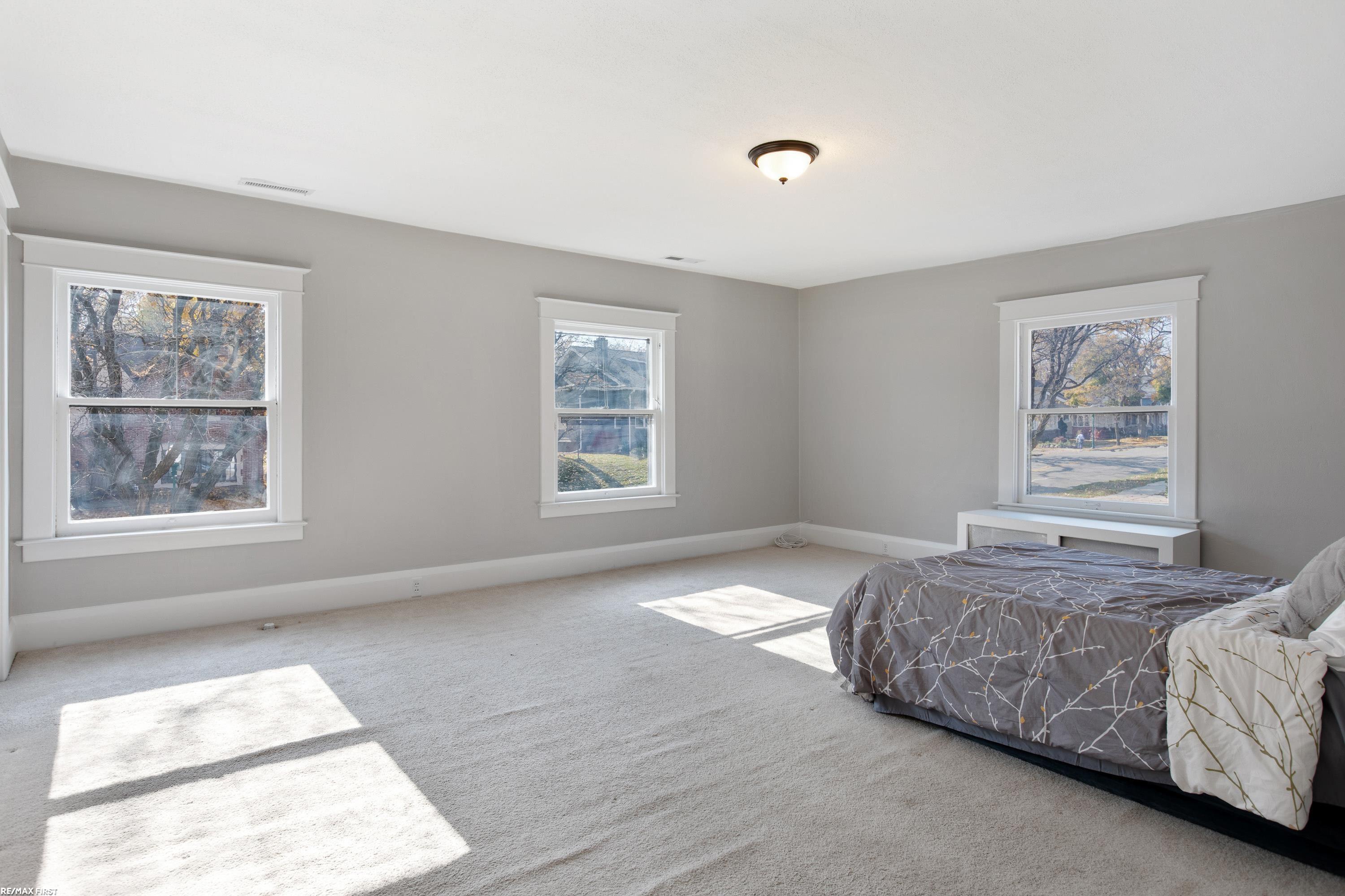 604 West University Drive Rochester, MI 48307 - Photo 18 of 37