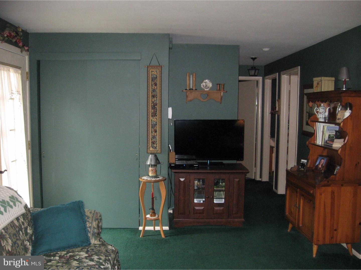 8 Bolton Road Trenton, NJ 08610 - Photo 8 of 25 Gallery Image 8