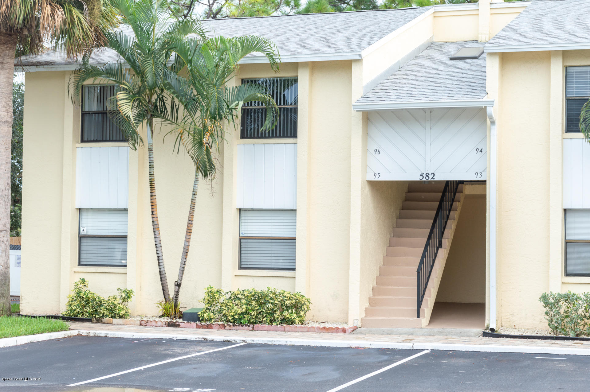 582 North Wickham Road, Unit 96 Melbourne, FL 32935 - Photo 1 of 22 _DSC0403