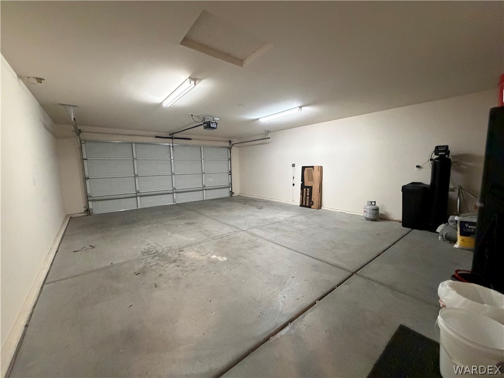 2416 North Ridge Avenue Bullhead City, AZ 86429 - Photo 27 of 33 View of garage