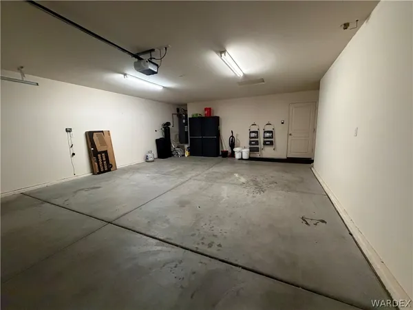 $2,000 | 2416 North Ridge Avenue, Bullhead City, AZ 86429